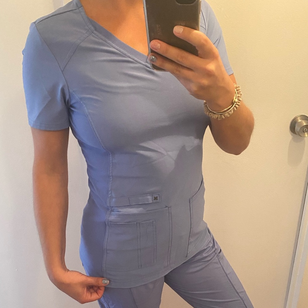 Cherokee iflex top